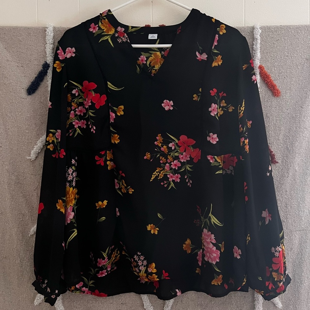 Floral Long Sleeve Old Navy Top Size M